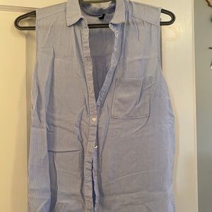 Striped sleeveless button up